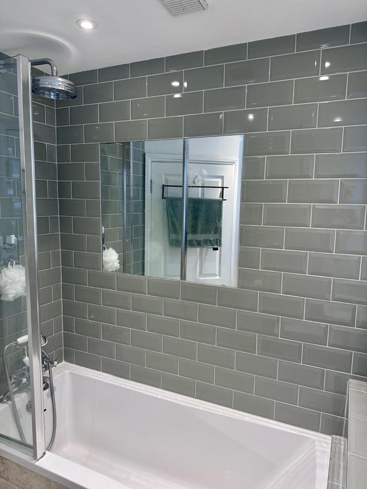 Large Bedroom In Beautiful House London Ngoại thất bức ảnh